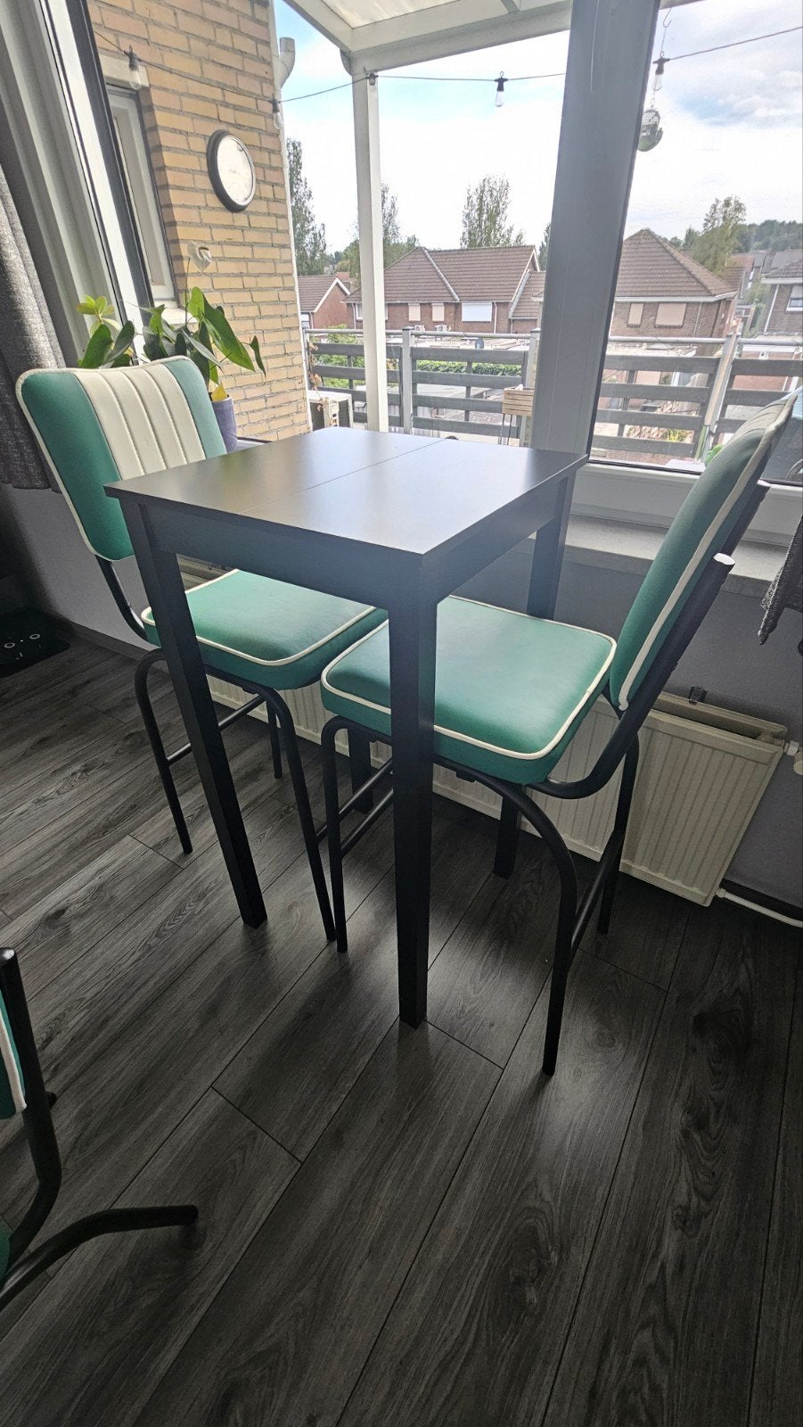 Amerikaanse Diner Set: Tafel en Barkrukken, Gebruikt, 60 tot 90 cm, 2 krukken, Ophalen