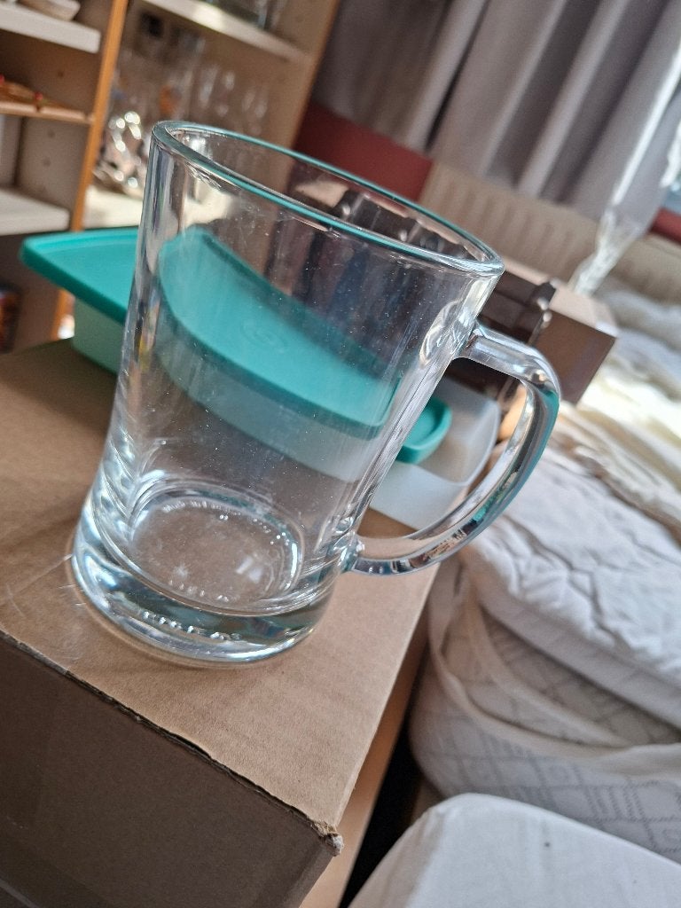 glazen bierpul met oor, Ophalen of Verzenden, Glas, Overige stijlen, Glas of Glazen