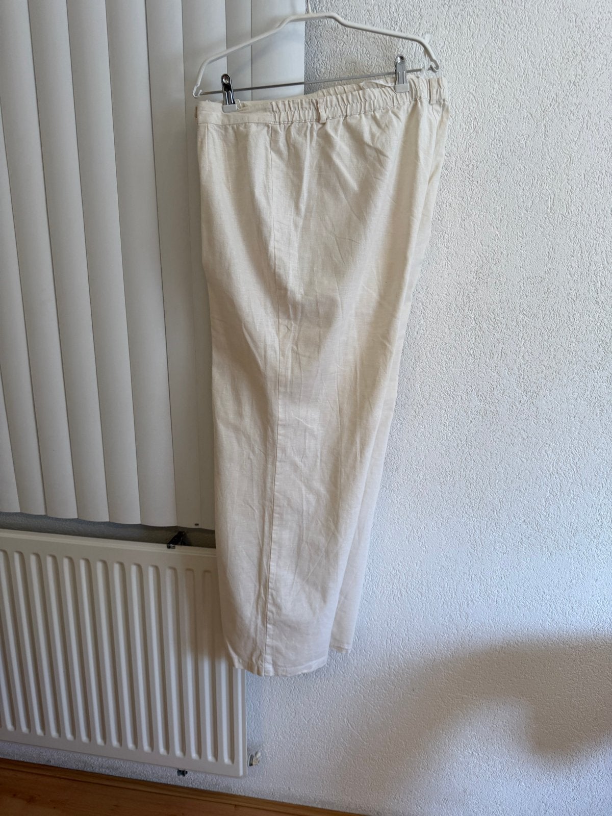 Sara Lindholm Linnen Broek Beige Maat 52/54, Ophalen of Verzenden, Zo goed als nieuw, Beige, Broek of Spijkerbroek