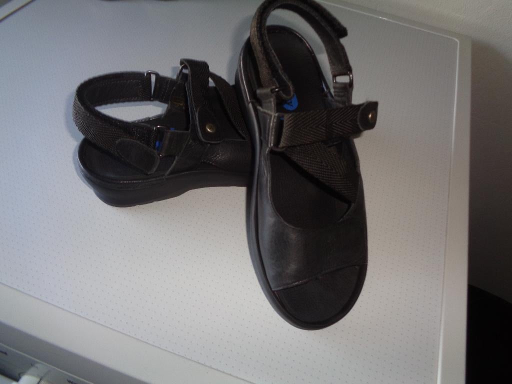 WOLKY SANDALEN ZGAN MODERN VLOTTE STOERE SANDALEN 36, Kleding | Dames, Schoenen, Wolky, Zwart, Ophalen of Verzenden, Sneakers of Gympen