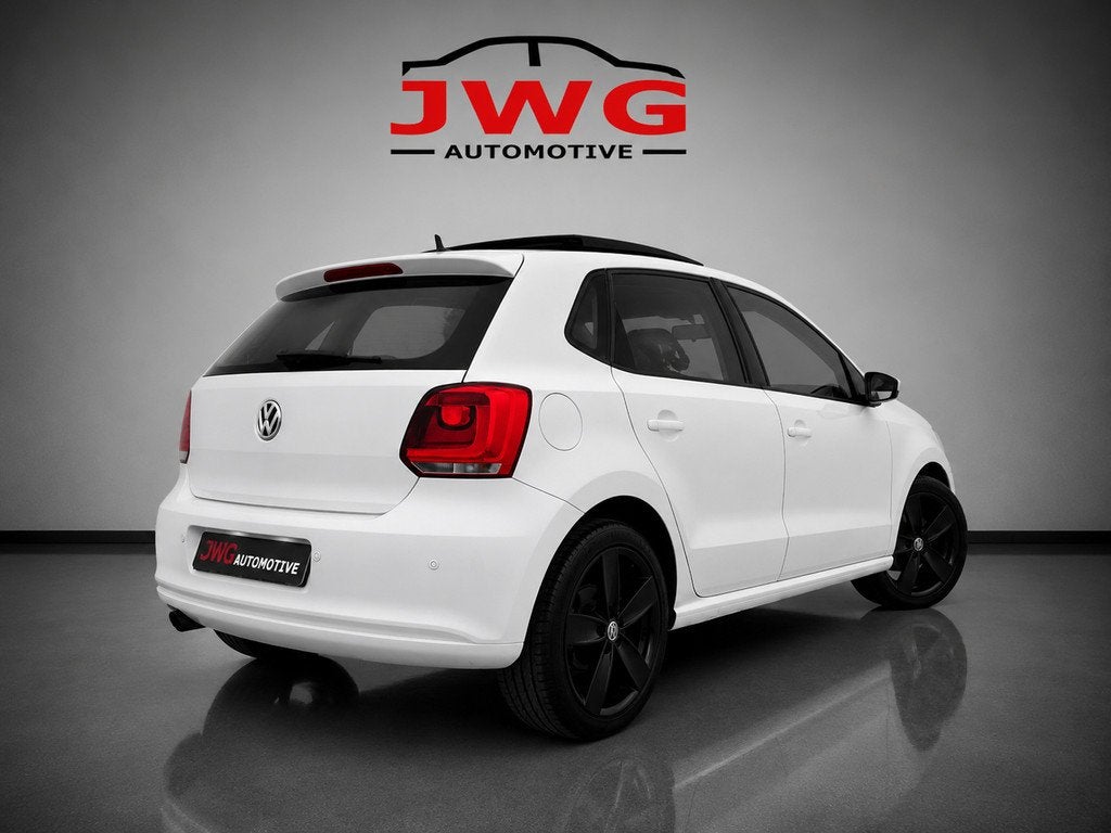 Volkswagen Polo 1.4-16V Highline Parelmoer/Pano/Cruise/Navi, Voorwielaandrijving, Zwart, 4 cilinders, Wit