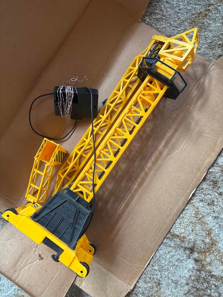 Torenkraan met afstandsbediening - 61 cm hoog, Ophalen, Gebruikt, Overige merken