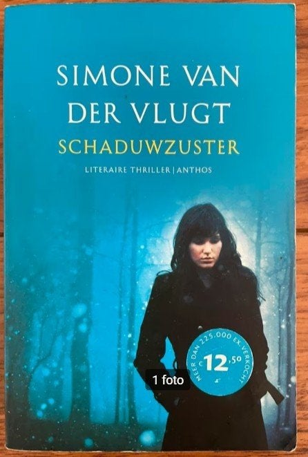Simone van der Vlugt - Schaduwzuster, Boeken, Ophalen of Verzenden, Zo goed als nieuw