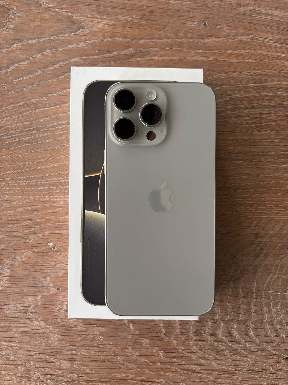 Apple iPhone 16 Pro Max 256GB Titanium – Zeer nette staat, Telecommunicatie, Ophalen of Verzenden, Zo goed als nieuw, 256 GB