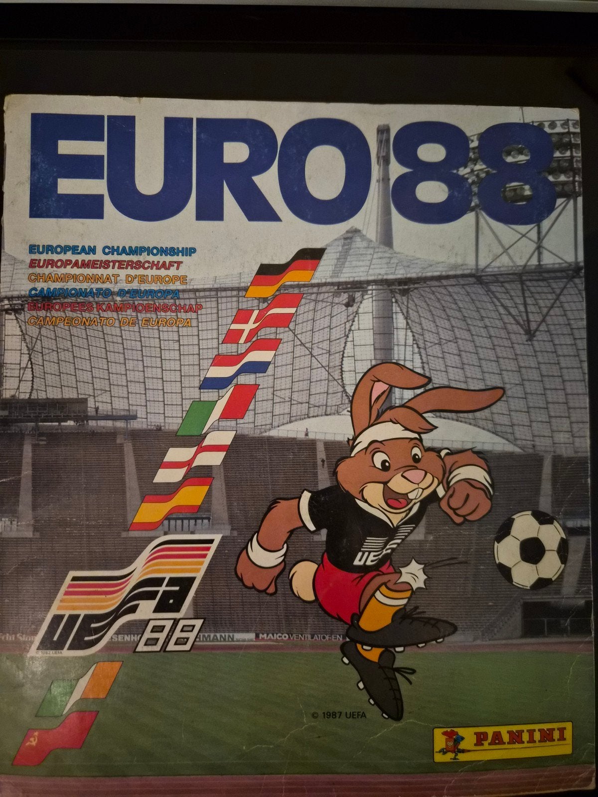 Panini Euro 88 compleet, Ophalen of Verzenden, Gebruikt, Overige sporten, Boek of Tijdschrift