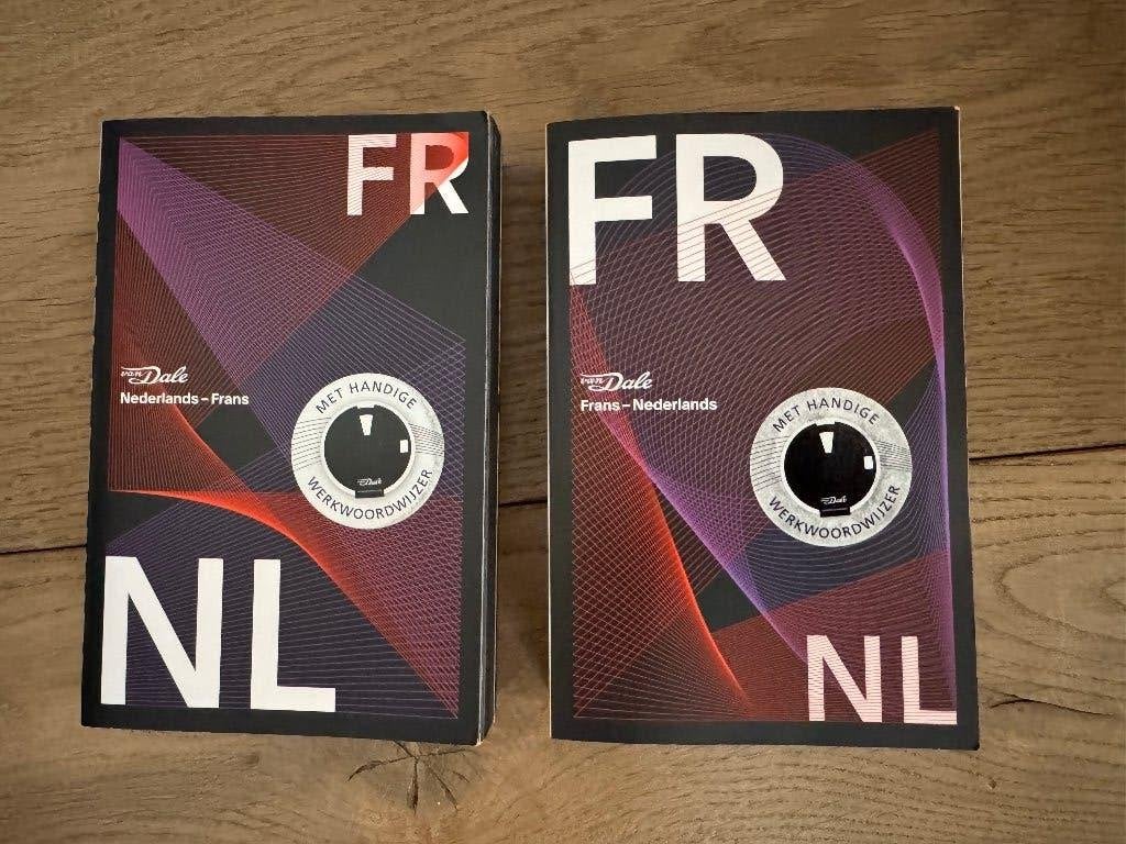 van Dale Frans dubbelwoordenboek FR-NL & NL-FR, Ophalen of Verzenden, Zo goed als nieuw, Van Dale, Frans