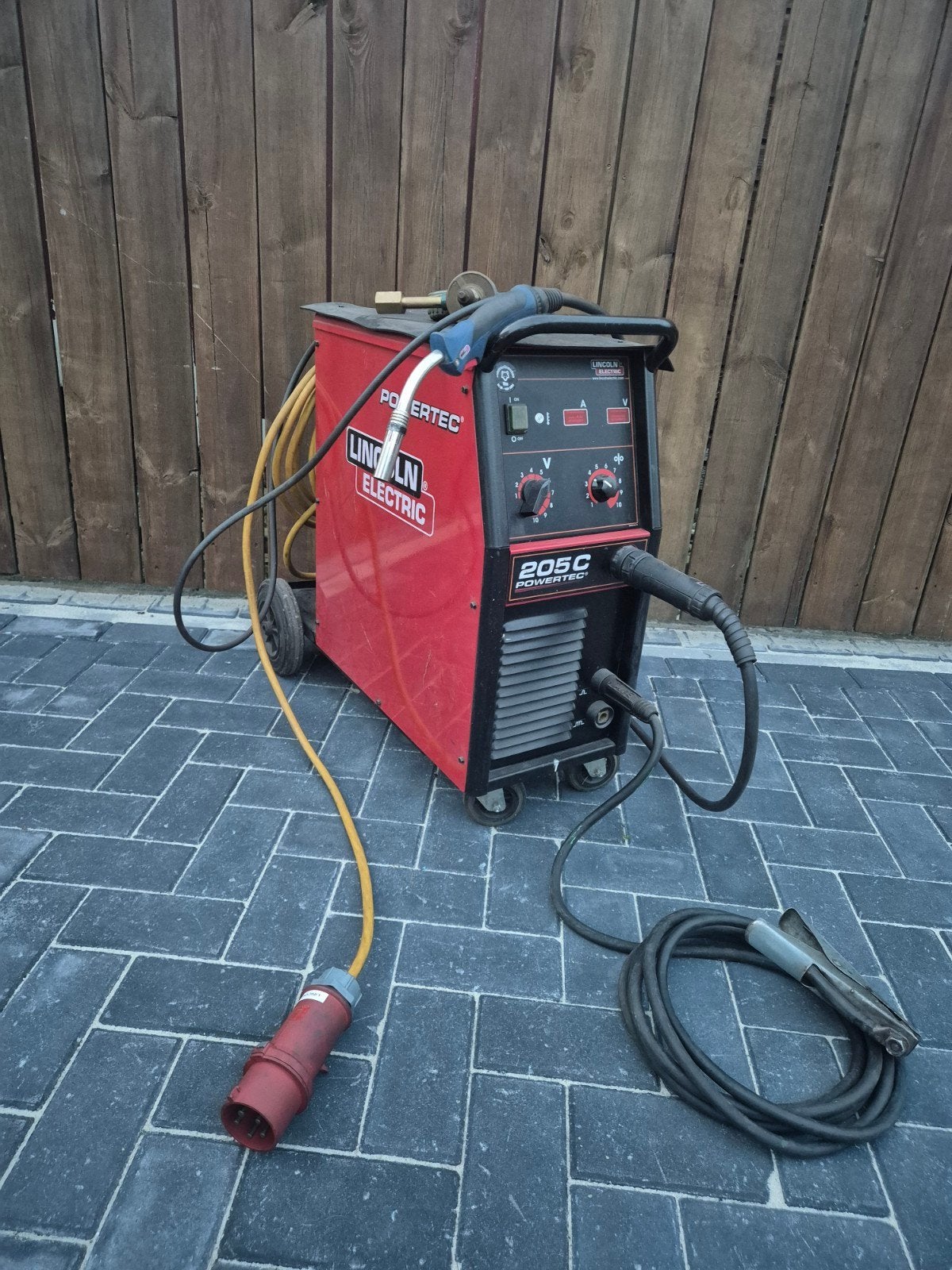 Lincoln Electric Powertec 205C CO2 Lasapparaat, Ophalen, Gebruikt, 150 tot 250 ampère, Co2