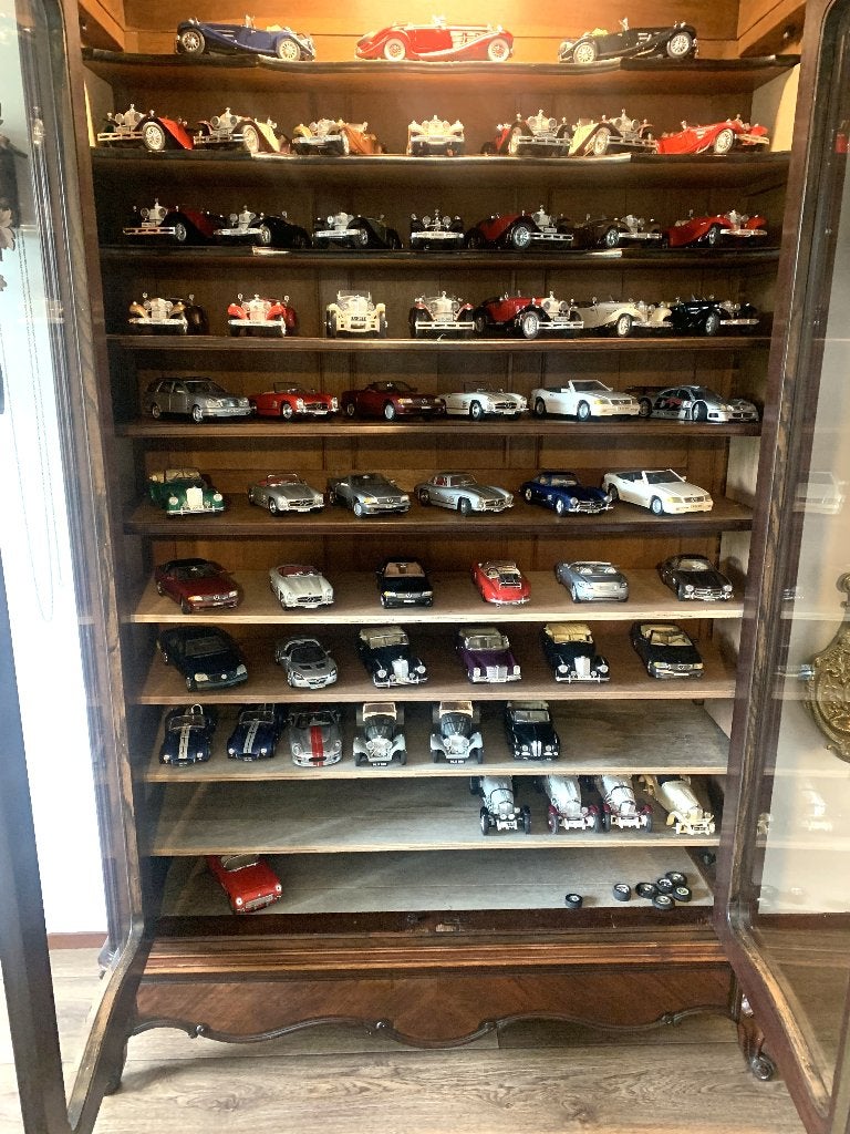 verzameling mercedesse 1op18  50stuks, Ophalen, Zo goed als nieuw, Auto, Bburago
