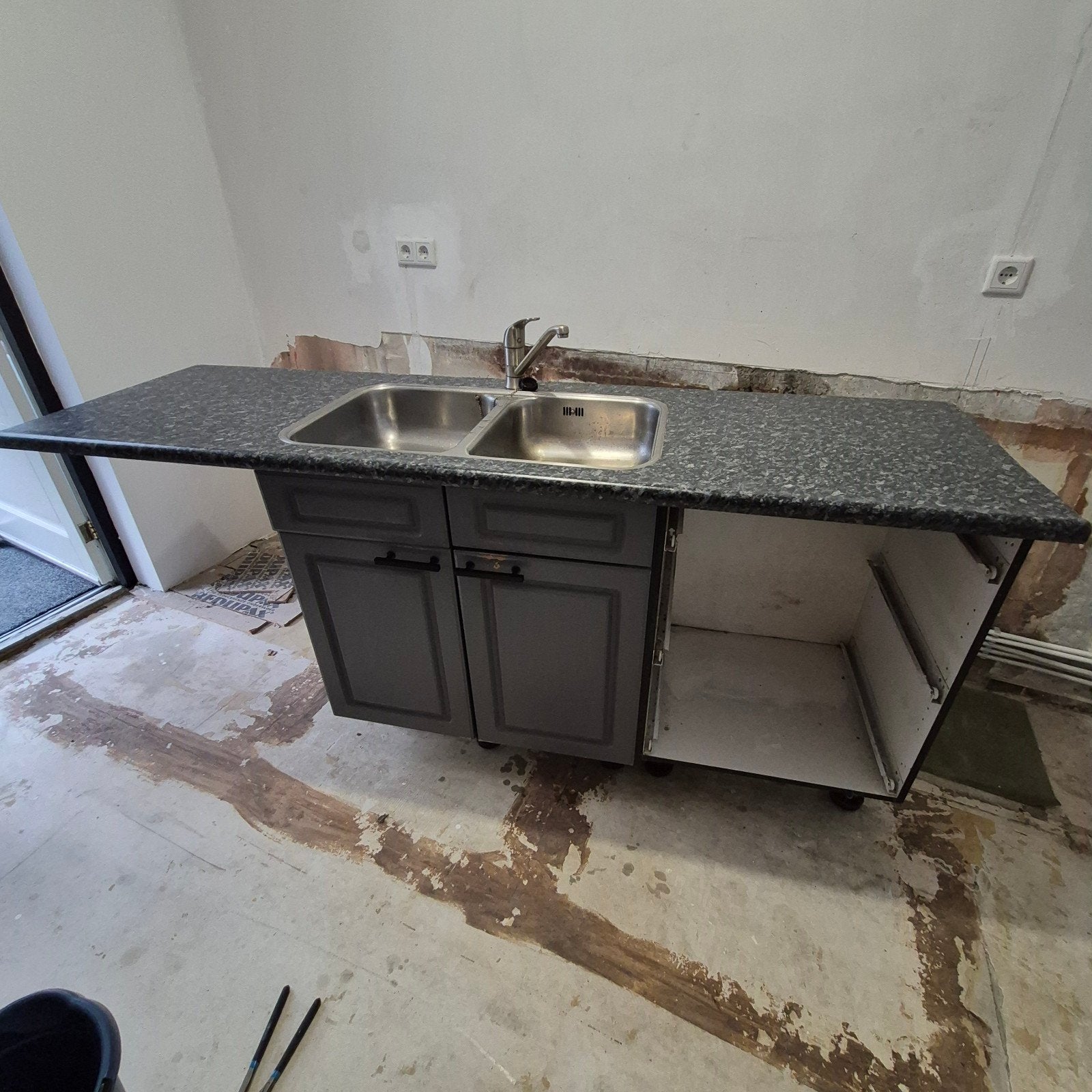 Noodkeuken aanrechtblad met dubbele wasbak en kraan, Huis en Inrichting, Ophalen, Gebruikt, Wit, Enkelwandige keuken