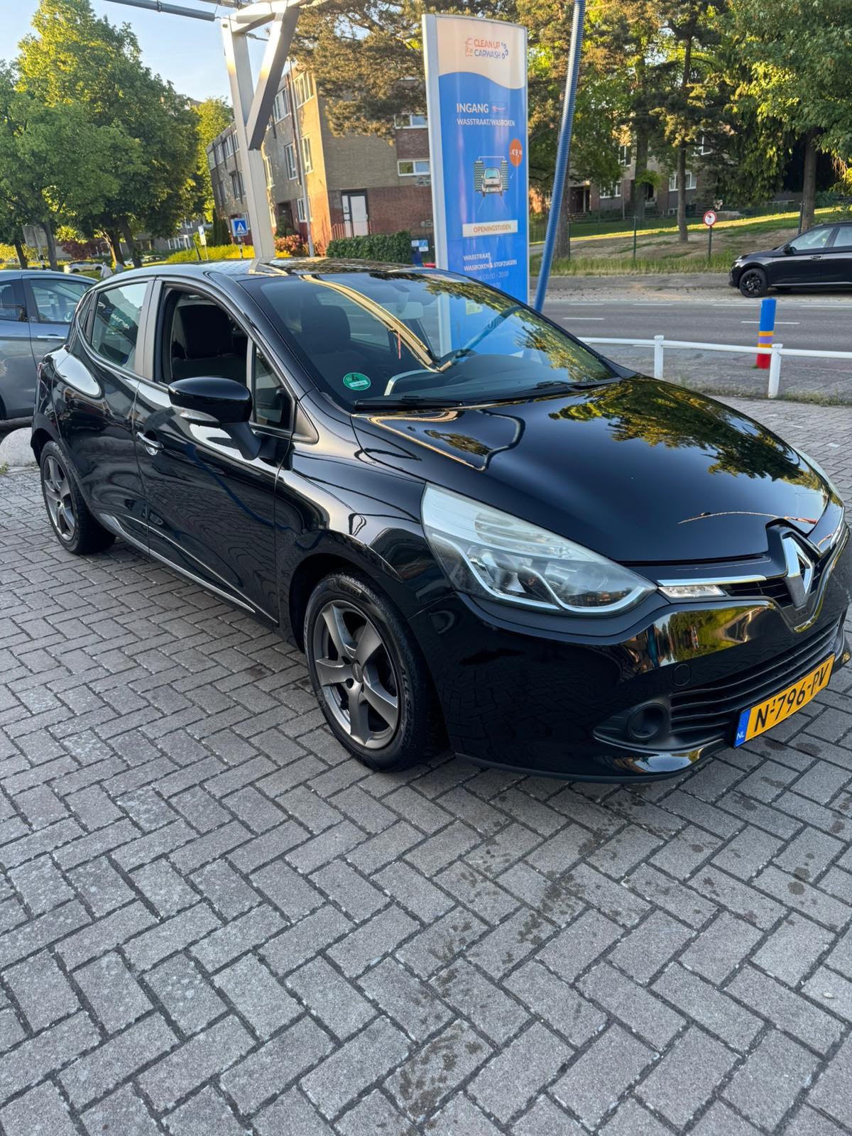 Renault Clio 0.9 TCE 66KW 5-DRS 2013 CARPLAY, Auto's, Voorwielaandrijving, 898 cc, Stof, 40 €/maand