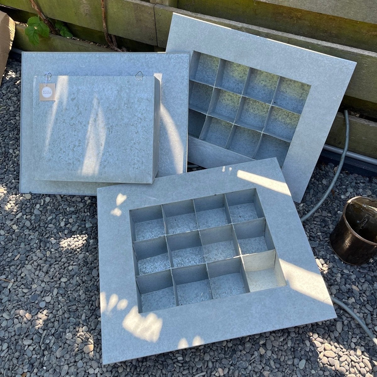 3 nieuwe metalen vakjesbakken (voor binnen of buiten), Ophalen of Verzenden, Nieuw, Grijs, Metaal