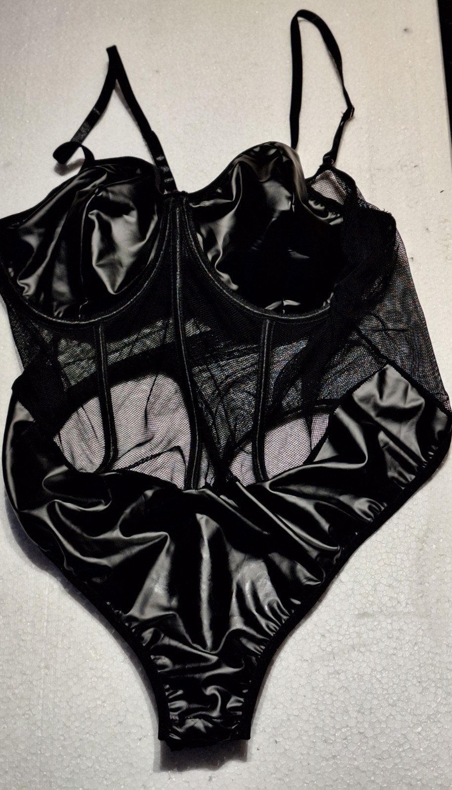 Sexy zwarte leatherlook body maat 3XL (46-48), Kleding | Dames, Ondergoed en Lingerie, Verzenden, Zwart, Body of Korset