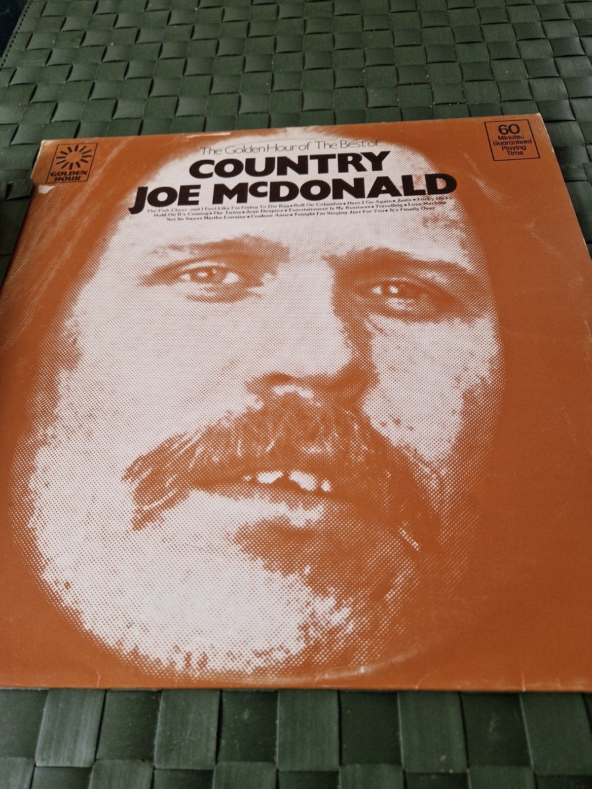 Joe McDonald - The Golden Hour Of The Best Of Country, Ophalen of Verzenden, Gebruikt