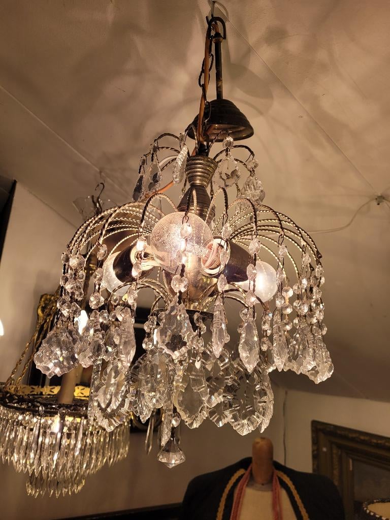 Zeer oude plafondlamp/ kroonluchter met kristallen pegels