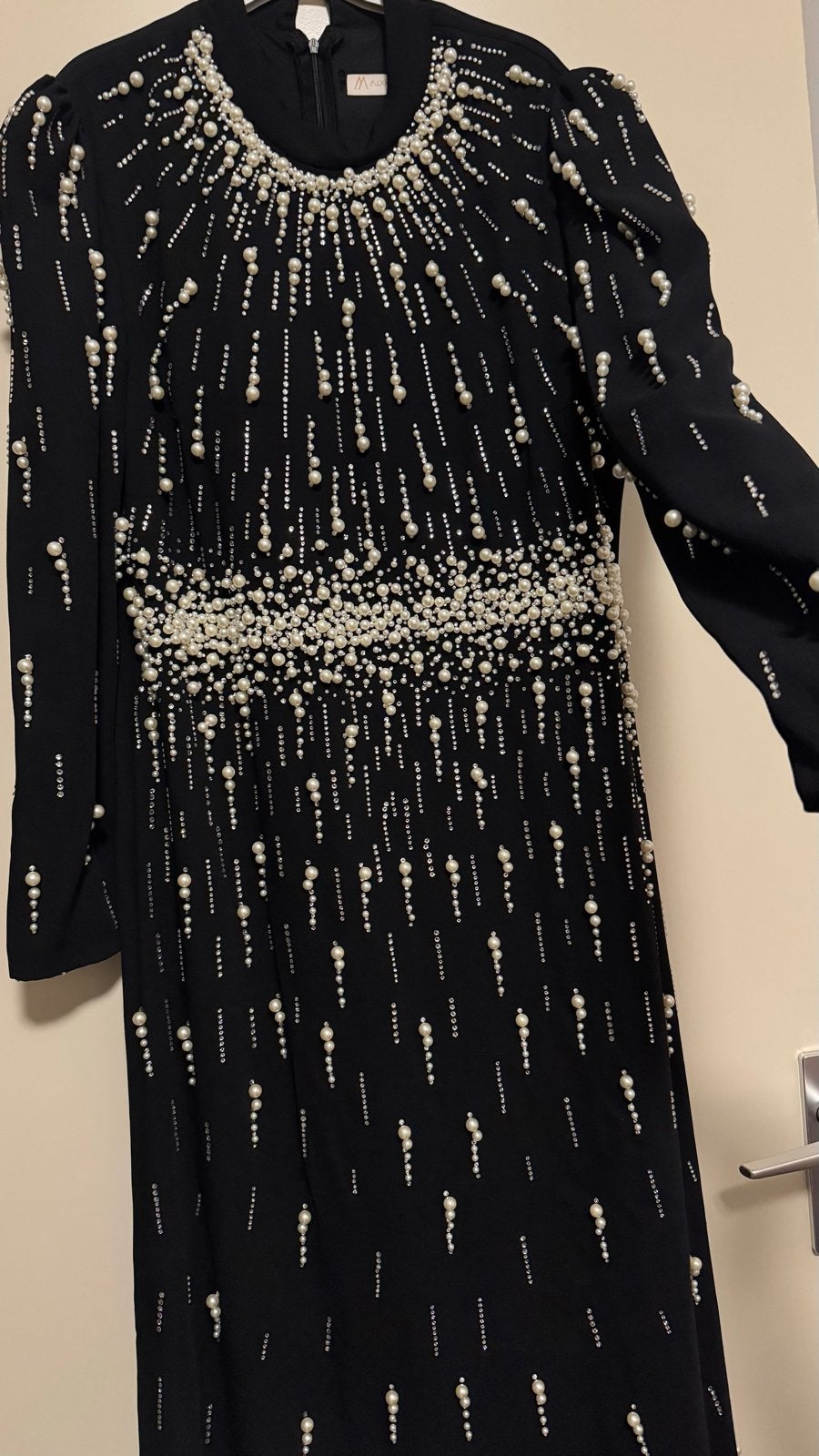 Elegante Zwarte Feestjurk met Parelversiering, Galajurk, Zwart, Maat 46/48 (XL) of groter, Ophalen of Verzenden