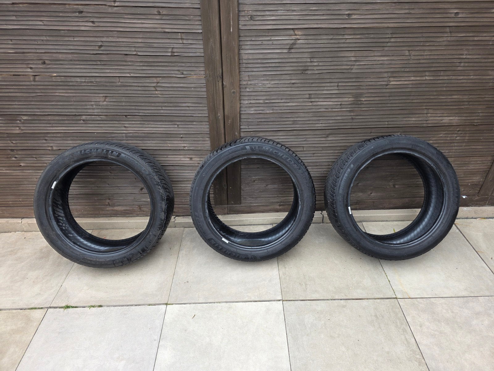 Michelin Winter banden 235/45 R20 (3 stuks), Auto-onderdelen, Banden en Velgen, Band(en), Winterbanden, 20 inch, 235 mm, Personenwagen