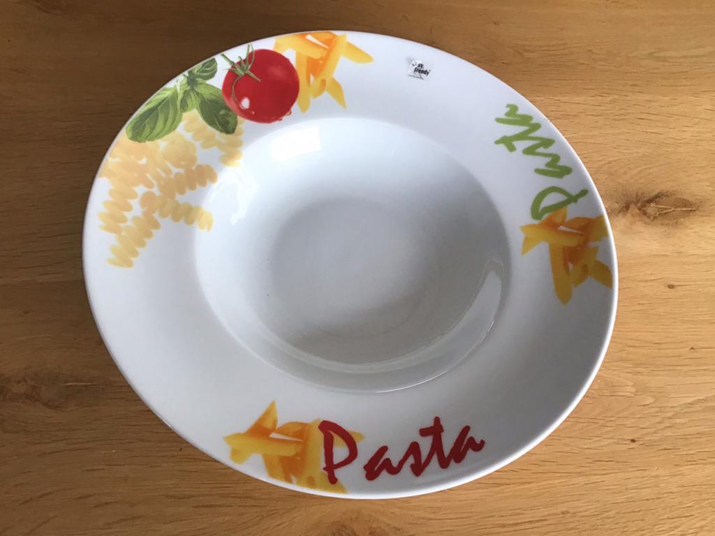 Nieuw! Pasta schaal/ bord van cosy trendy Mooie schaal voor, Ophalen of Verzenden, Zo goed als nieuw, Overige stijlen, Schaal of Schalen