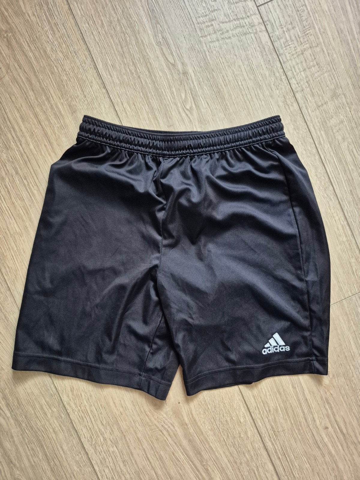 Adidas sportbroekje voor kind - Zwart, Kinderen en Baby's, Kinderkleding | Maat 152, Ophalen of Verzenden