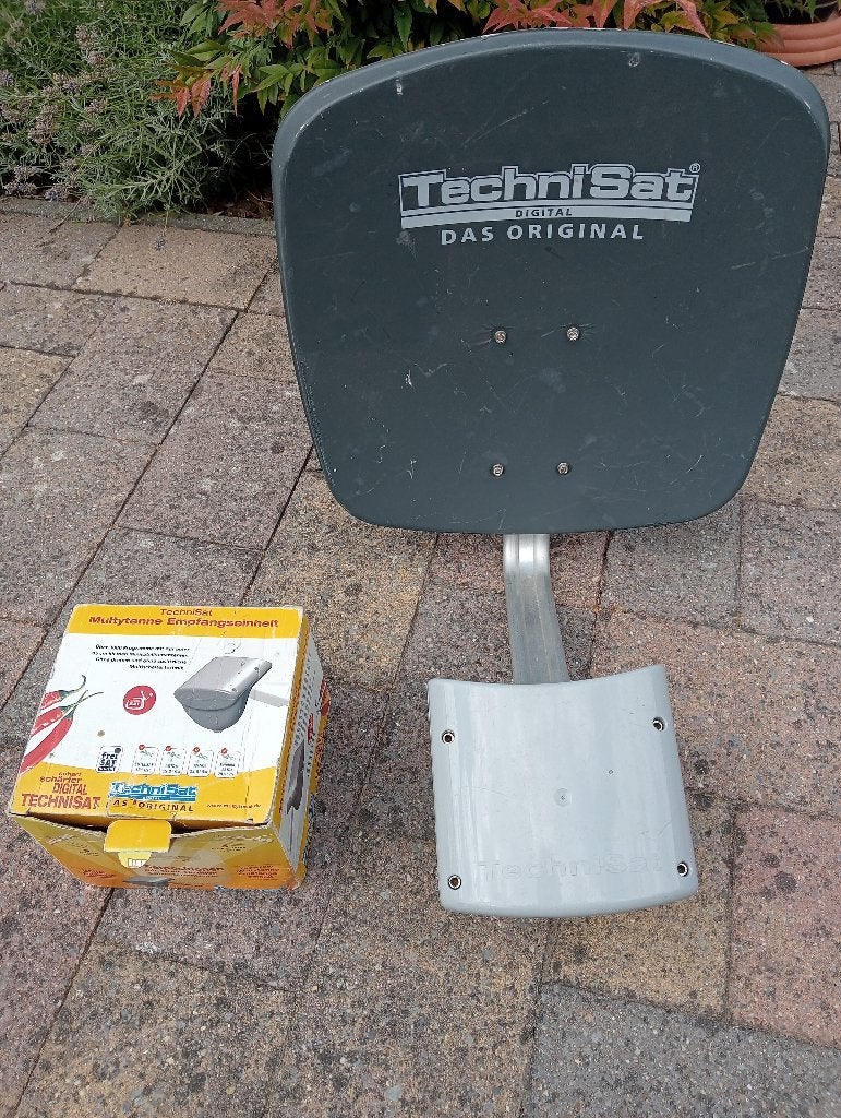 Satelliet antenne voor 4 satellieten, Ophalen, Gebruikt, (Schotel)antenne, Overige merken