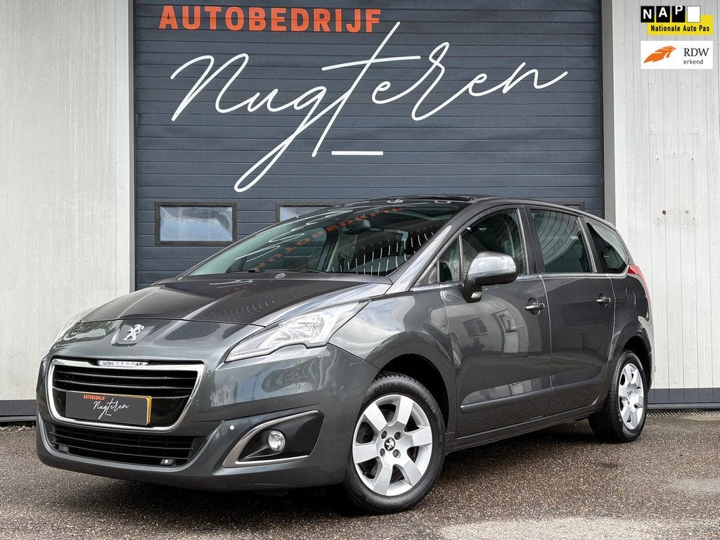 Peugeot 5008 1.6 THP Active 7p|Pano|Trekhaak|Clima|2e eigena, Auto's, Peugeot, Voorwielaandrijving, Euro 5, Stof, Gebruikt