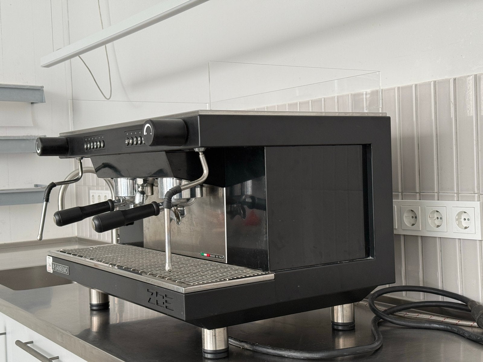 Foto 5 van SANREMO ESPRESSO MACHINE