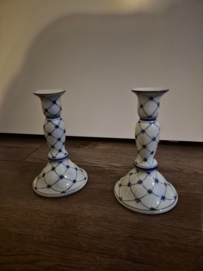 2x blauw witte porseleinen kandelaars, Antiek en Kunst, Antiek | Kandelaars, Ophalen, Keramiek of Aardewerk