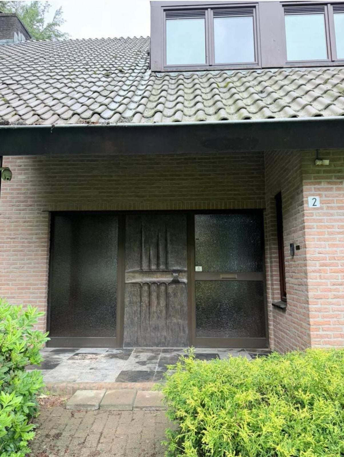 Prachtige brutalistische voordeur met kozijn en zijlichten, Ophalen, Gebruikt, 80 tot 100 cm, Buitendeur