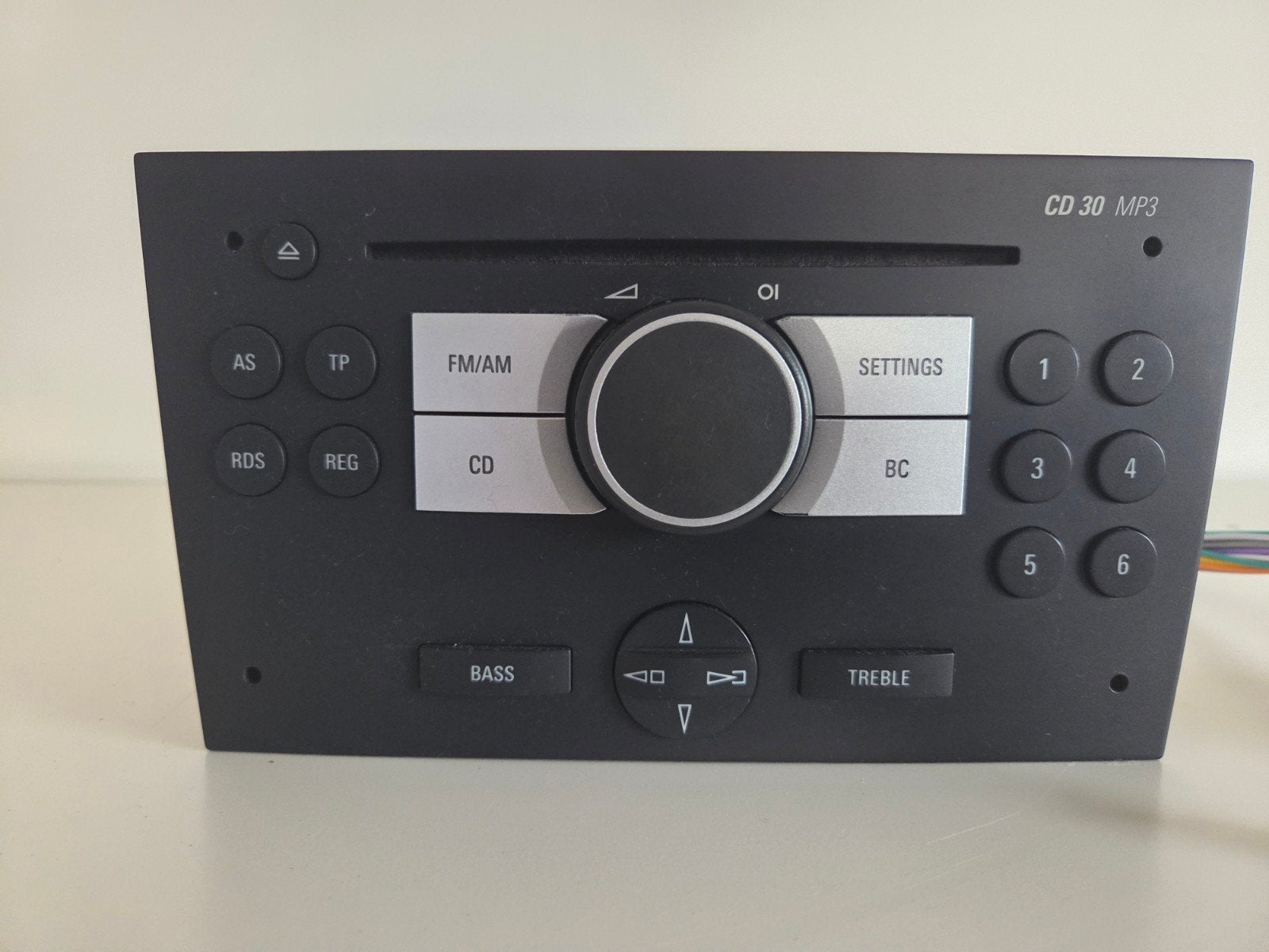 Blaupunkt CD 30 autoradio voor Opel Corsa, Ophalen