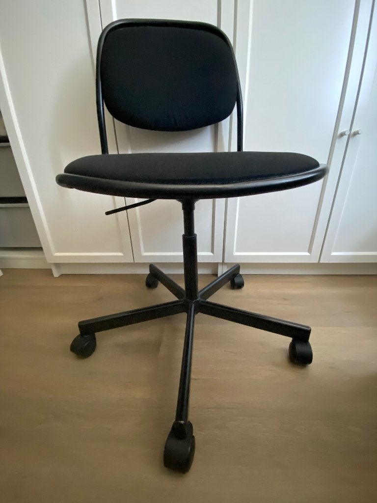 Bureaustoel zwart IKEA €20, Ophalen, Zo goed als nieuw, Zwart, Bureaustoel