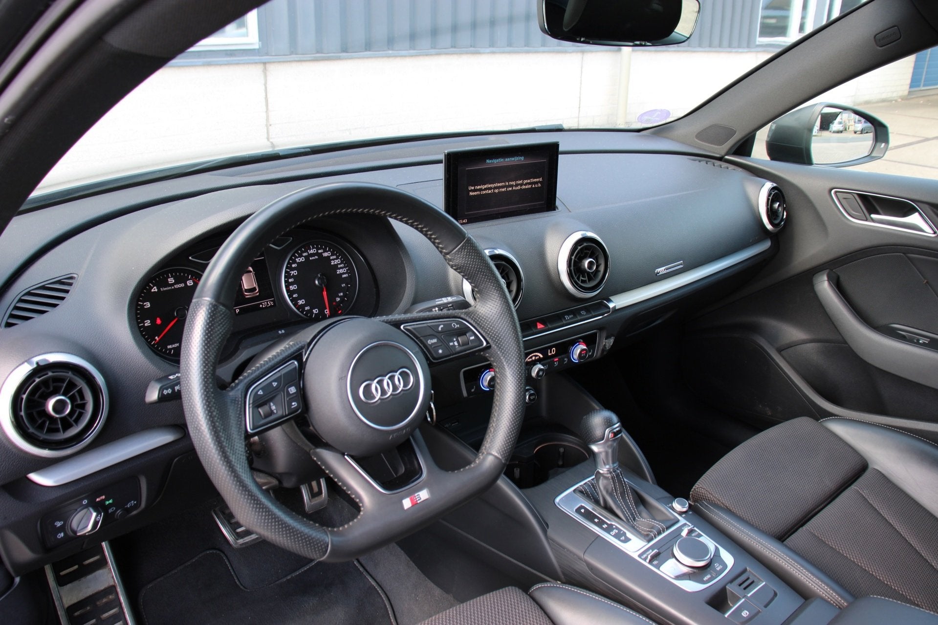 Audi A3 Sportback 35 1.5 TFSI AUT. CoD Sport 3x S-Line ACC S, Auto's, Audi, Zwart, 4 cilinders, 150 pk, Leder en Stof
