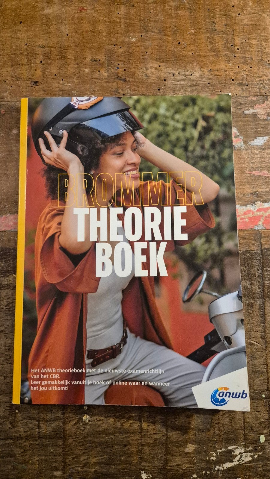 ANWB Theorieboek Brommer - Zo goed als nieuw, Ophalen of Verzenden, Alpha, Zo goed als nieuw, Niet van toepassing