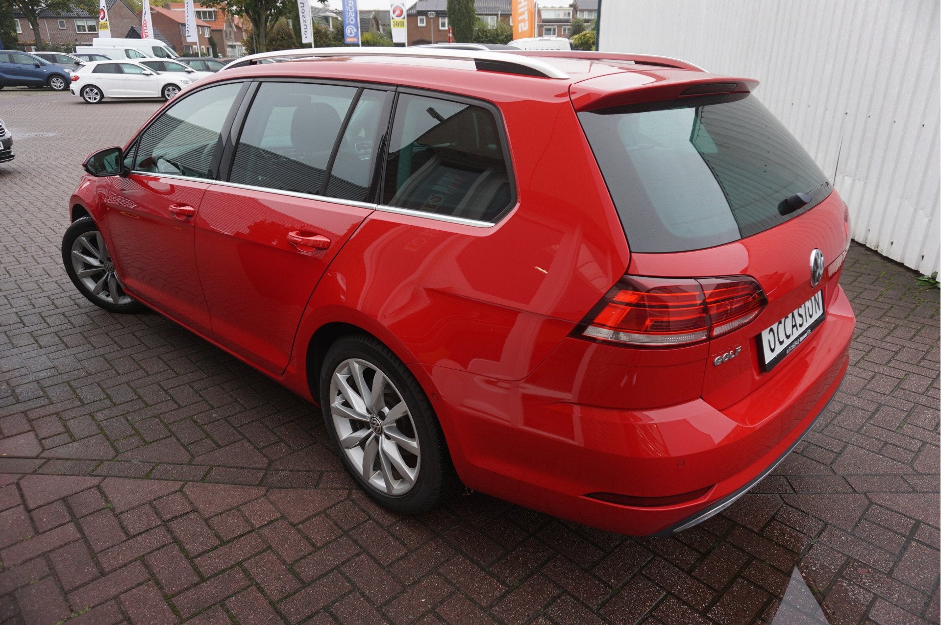 Volkswagen Golf Variant 1.4 TSI Highline Automaat (bj 2018), Dealer onderhouden, Gebruikt, Zwart, 4 cilinders