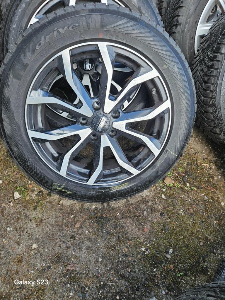 17 inch Renault Trafic Opel Vivaro velgen banden 5x114.3, Auto-onderdelen, Banden en Velgen, Gebruikt, 17 inch, All Season, Band(en)