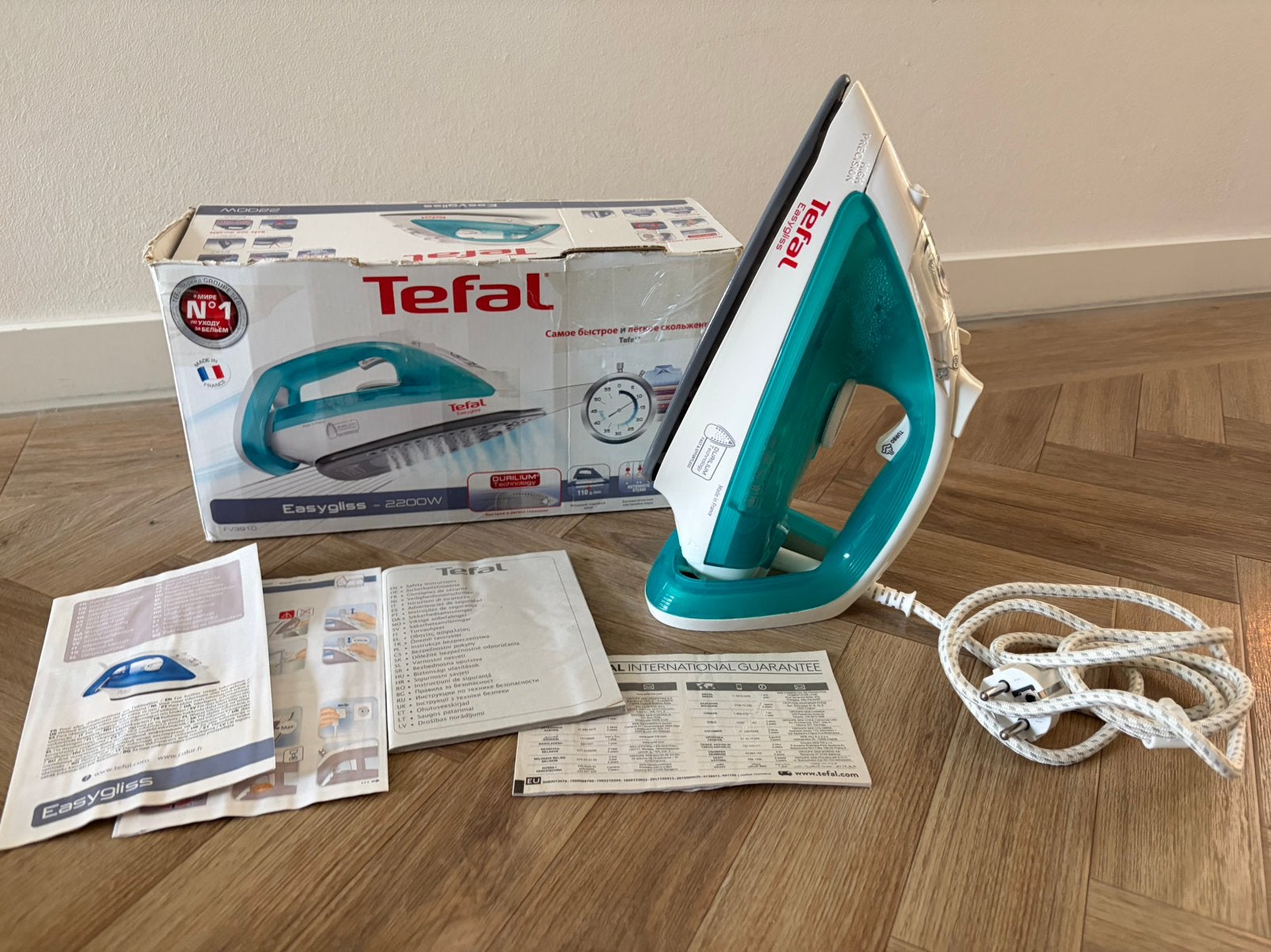 Tefal Easygliss 2200W strijkijzer, Ophalen of Verzenden, Gebruikt, Strijkijzer met snoer