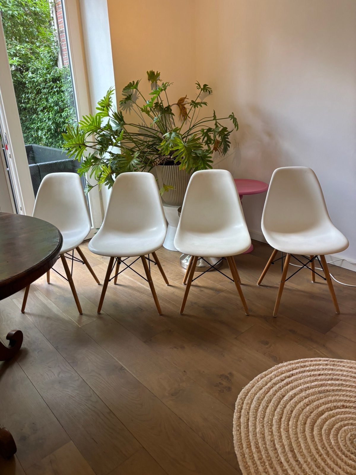 Vitra stijl stoelen, Ophalen, Hout, Wit, Zo goed als nieuw