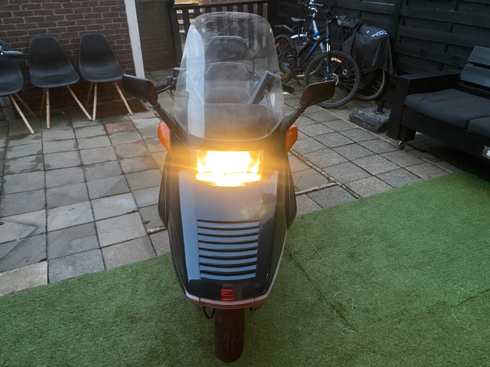 Honda helix superscooter zonder geldig kenteken, Ophalen, Gebruikt, Benzine