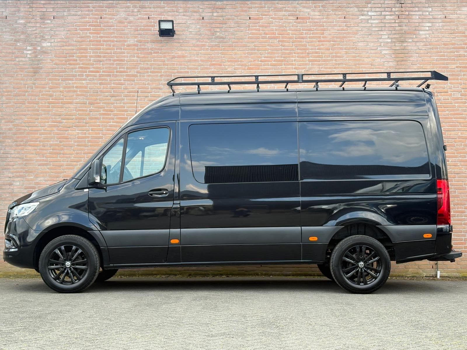 Foto 10 van Mercedes-Benz Sprinter 319CDI 3.0V6 L2H2 Dubbelcabine / Came