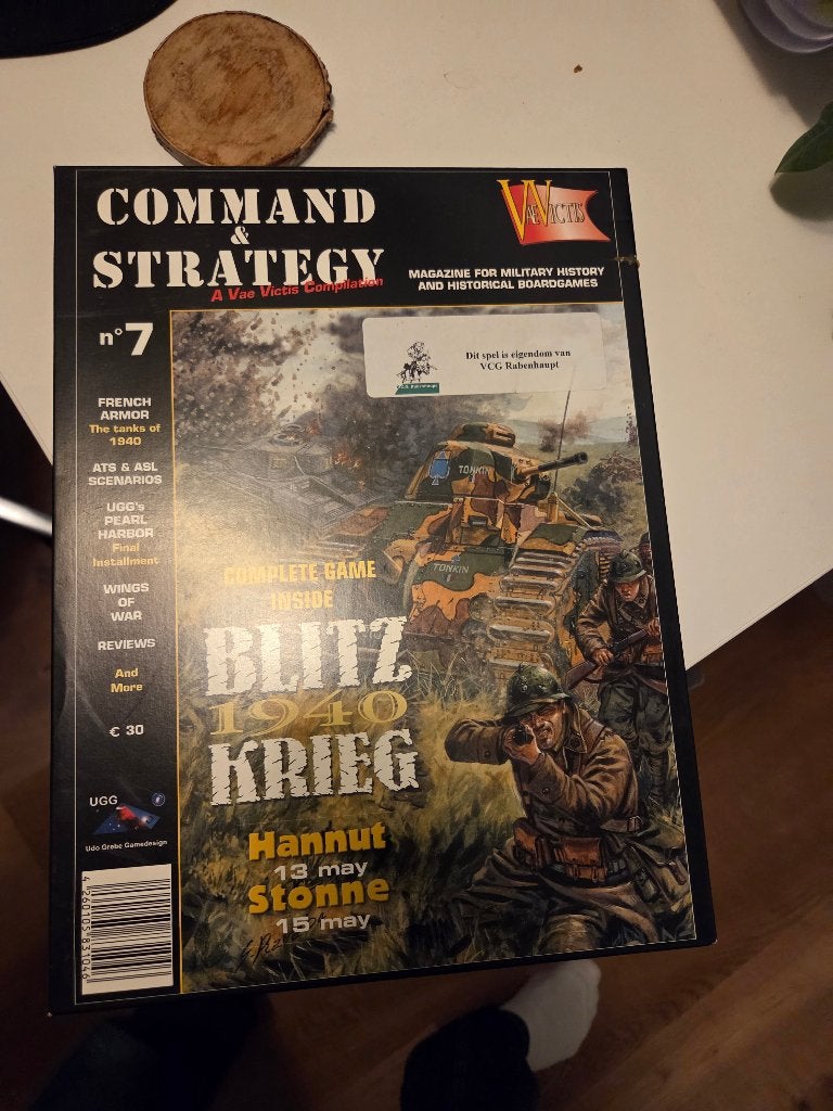Command & Strategy n7 unpunched, Hobby en Vrije tijd, Ophalen of Verzenden, Zo goed als nieuw, Historisch