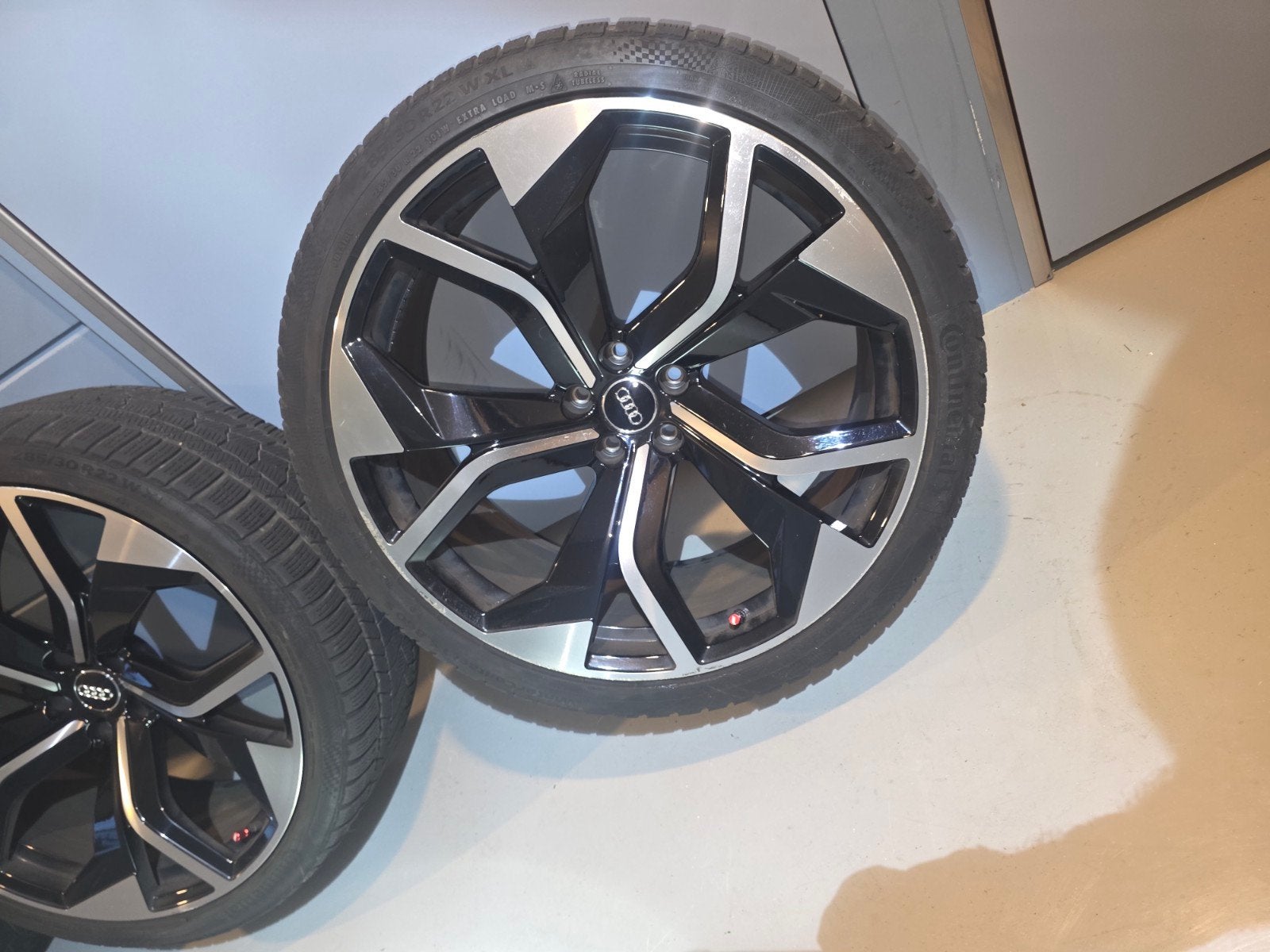 Audi 22 inch velgen met winterbanden 285/30/22, Ophalen, Gebruikt, 285 mm, Banden en Velgen