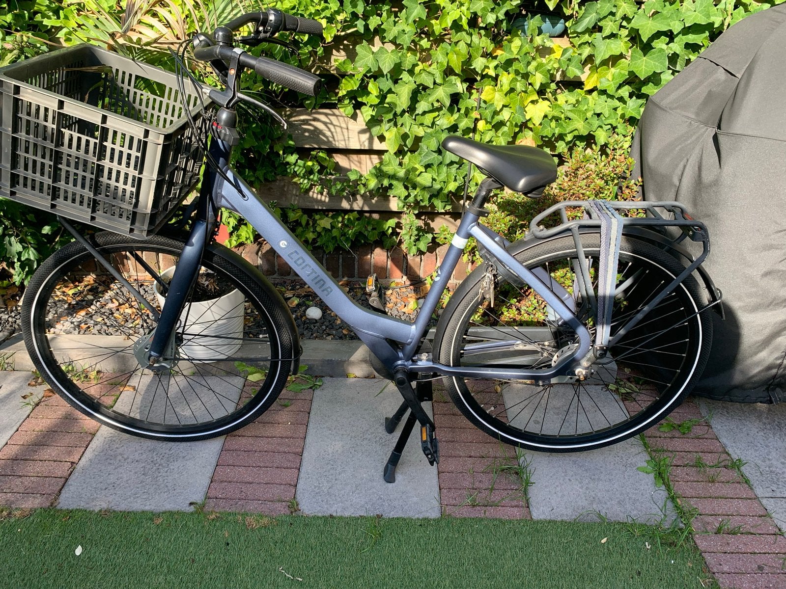 Cortina common fiets met 7 versnellingen en mand, Versnellingen, 56 cm of meer, Zo goed als nieuw, Schijfrem