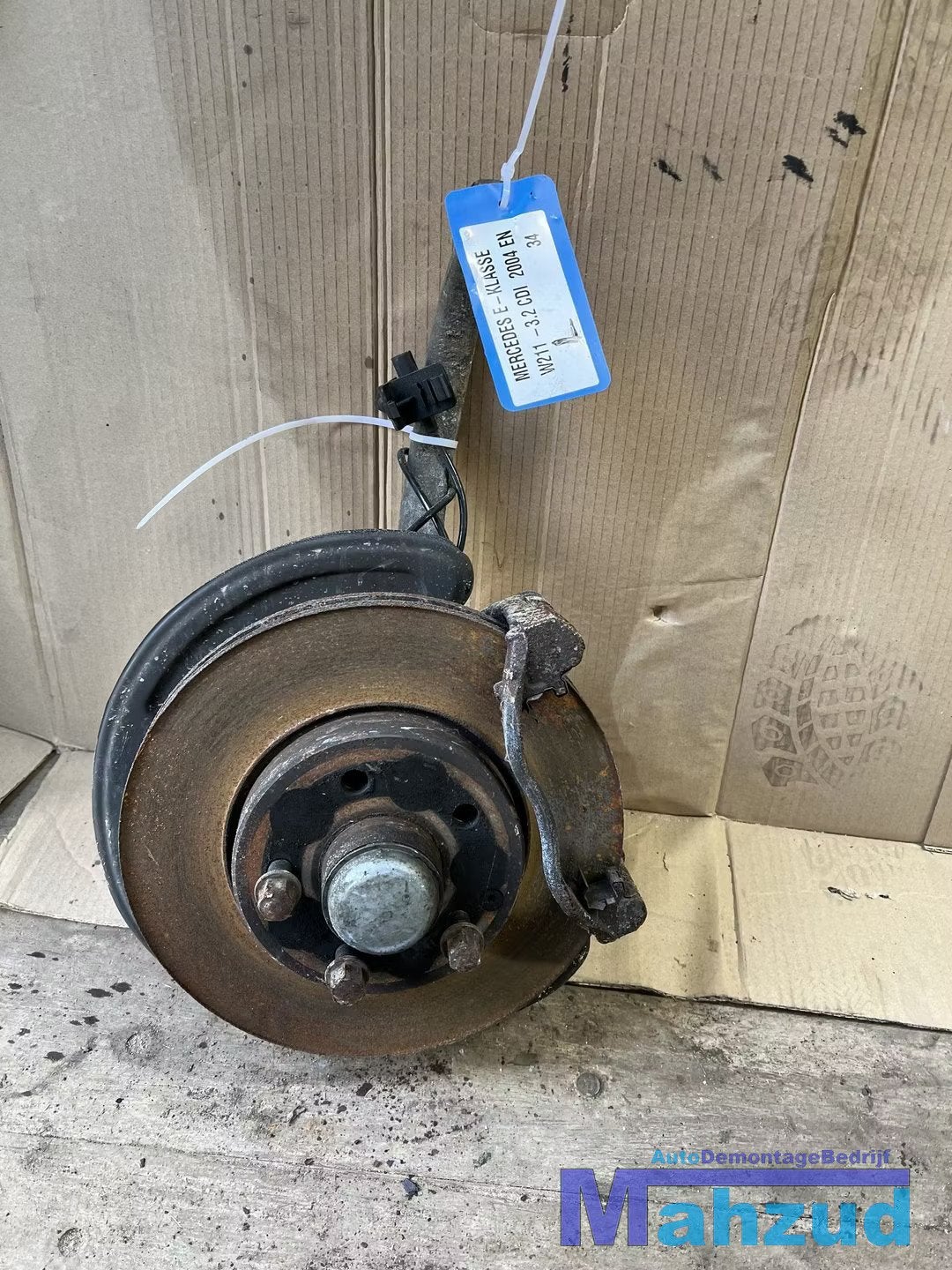 MERCEDES E KLASSE W211 Links voor fuseelager wiellager 2002-, Gebruikt, Mercedes-Benz AG, Mercedes-Benz, Ophalen of Verzenden