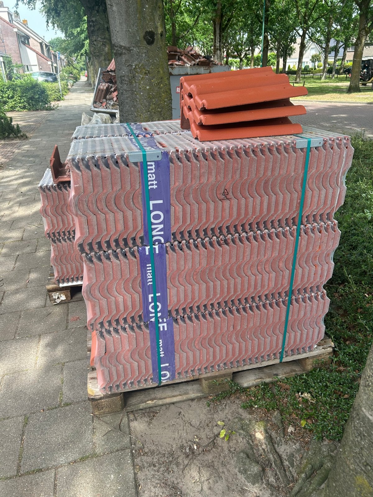 Mooie partij finkenberger Nelskamp dakpannen, Doe-het-zelf en Verbouw, Dakpannen en Dakbedekking, Nieuw, Dakpannen, Steen of Klei