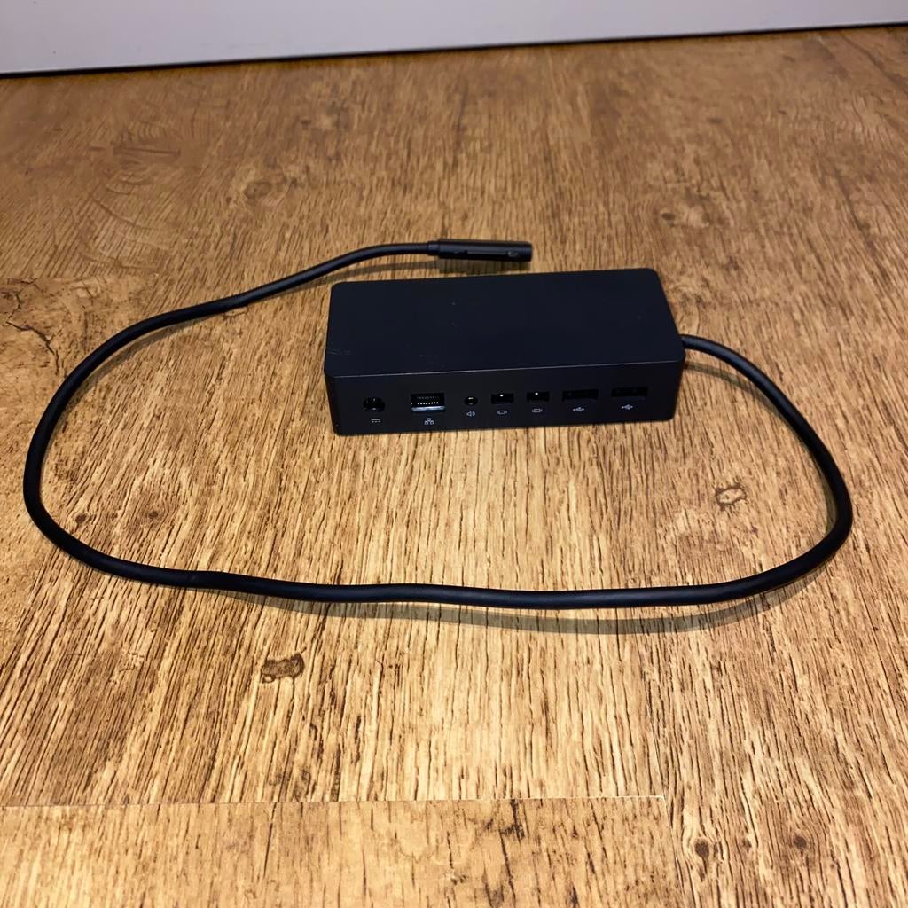 Microsoft Surface Dock ( werking onbekend ), Ophalen of Verzenden, Gebruikt, Docking station, Laptop