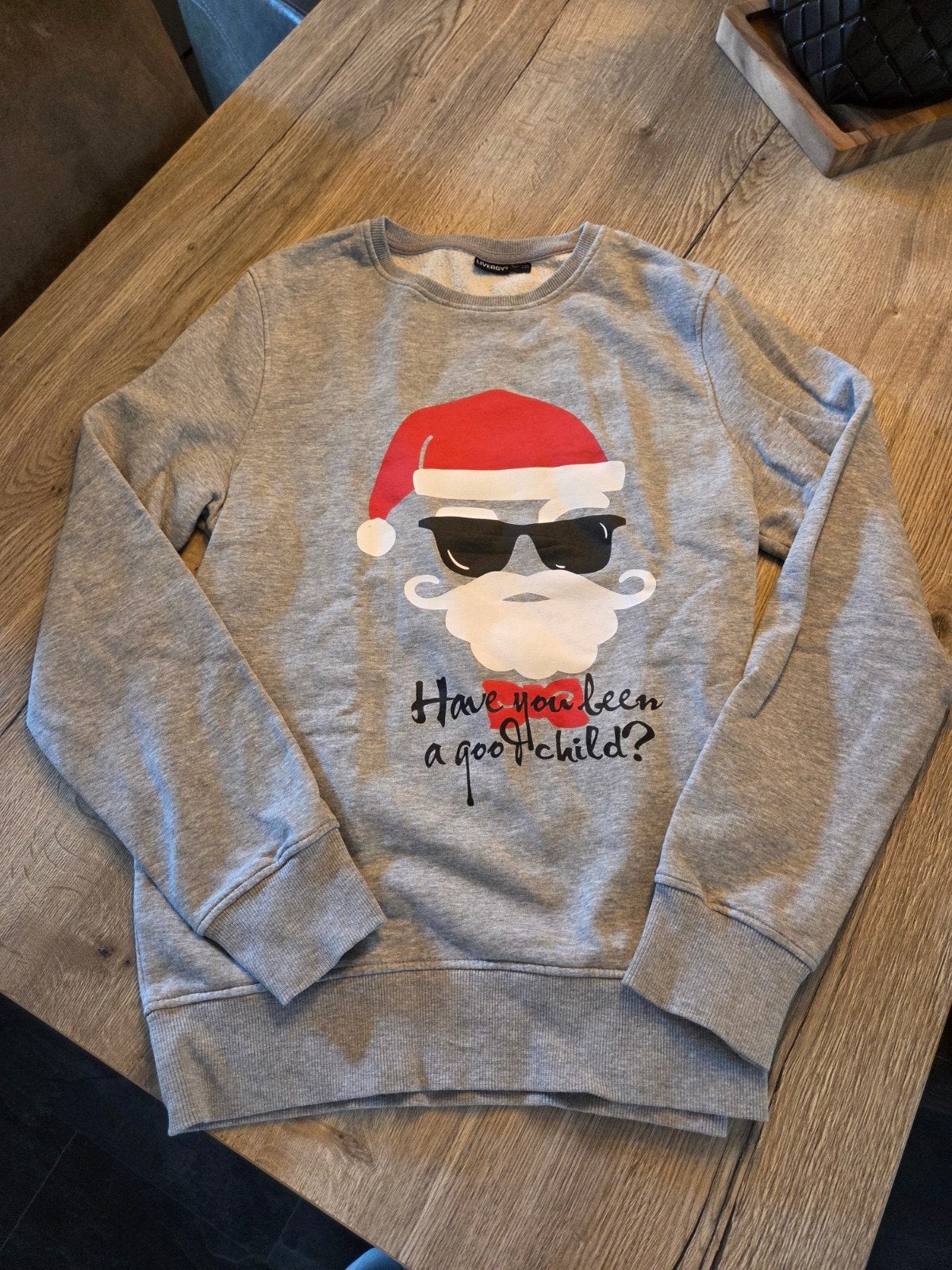 LIVERGY Kersttrui met Kerstman print - Maat M, Maat 48/50 (M), Ophalen of Verzenden, Zo goed als nieuw, Grijs