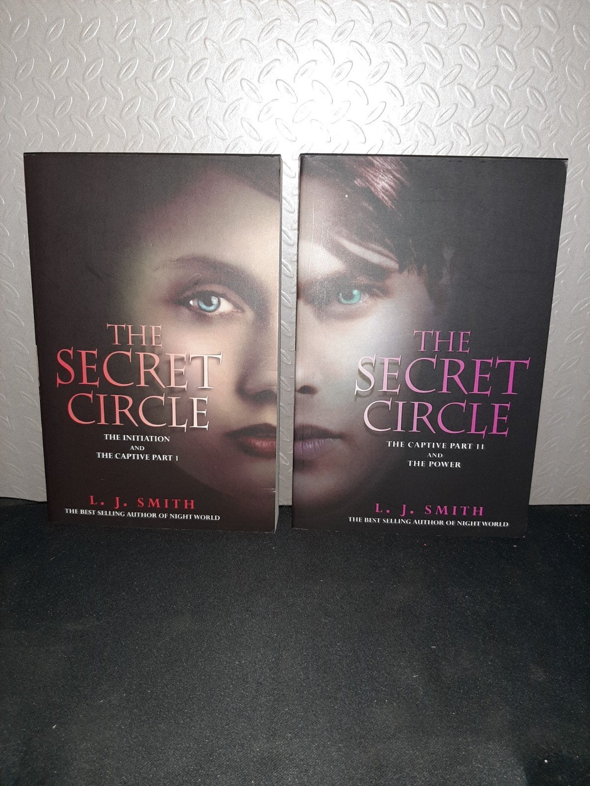 The Secret Circle Boeken 1 & 2 - L.J. Smith, Boeken, Ophalen of Verzenden, Zo goed als nieuw