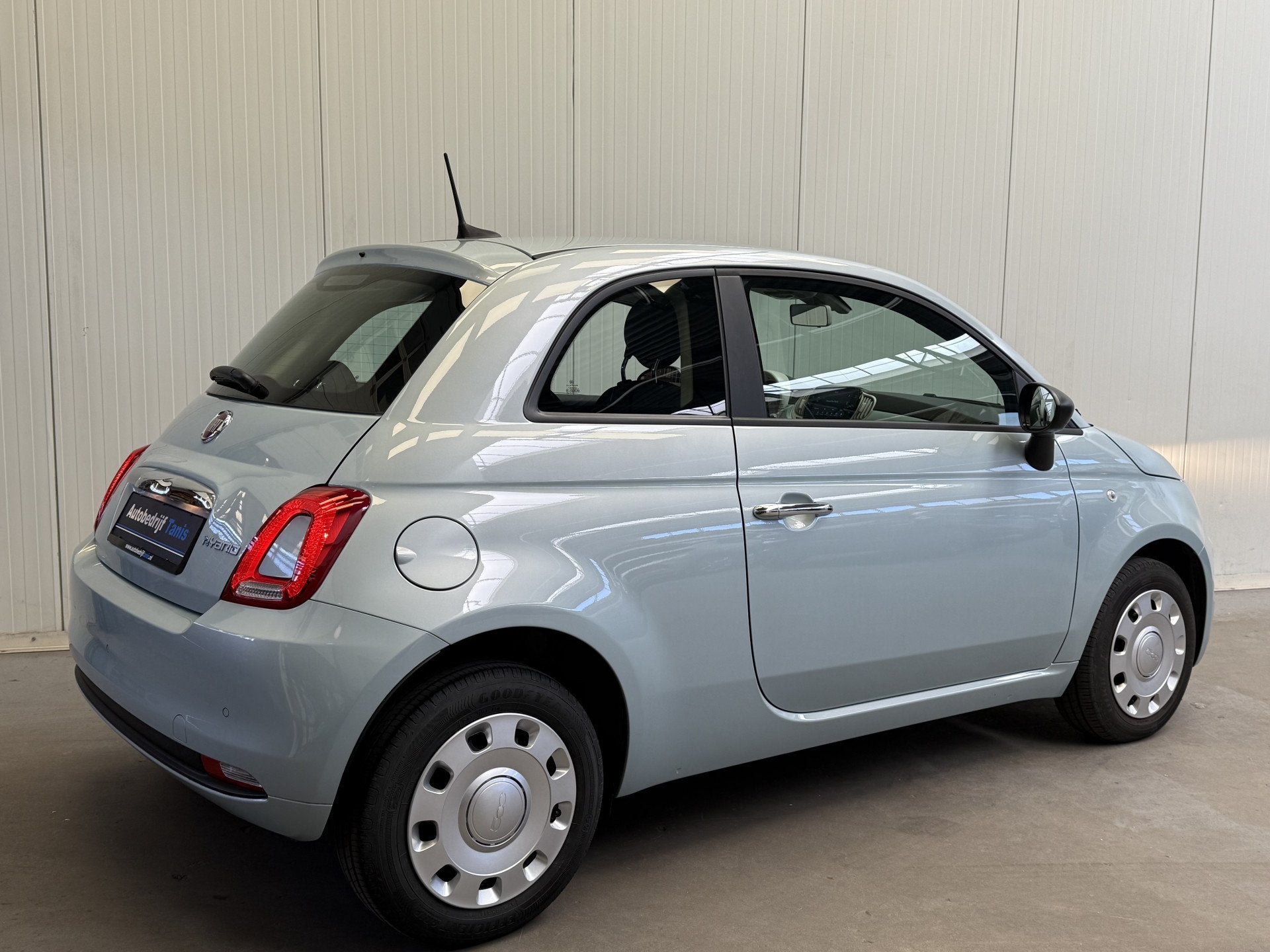 Fiat 500 1.0 Hybrid Dolcevita Finale AIRCO-NAVI by CARPLAY-M, Voorwielaandrijving, 12 maanden, Stof, Gebruikt