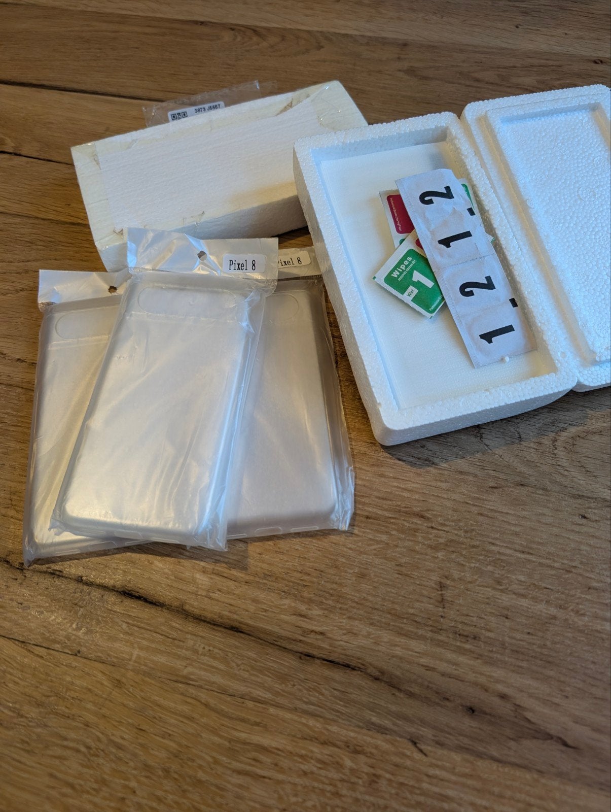 Google Pixel 8 - Hoesje (3x) en Screen Protector (5x), Ophalen of Verzenden, Nieuw, Hoesje of Tasje