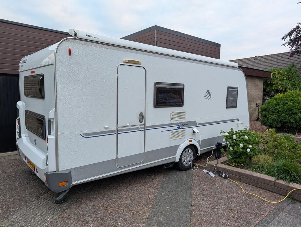 Knaus Sport 500 FDK - Stapelbedden/Mover/Luifel(Voortent), Caravans en Kamperen, Caravans, Treinzit, 5 tot 6 meter, Knaus, Tot en met 6