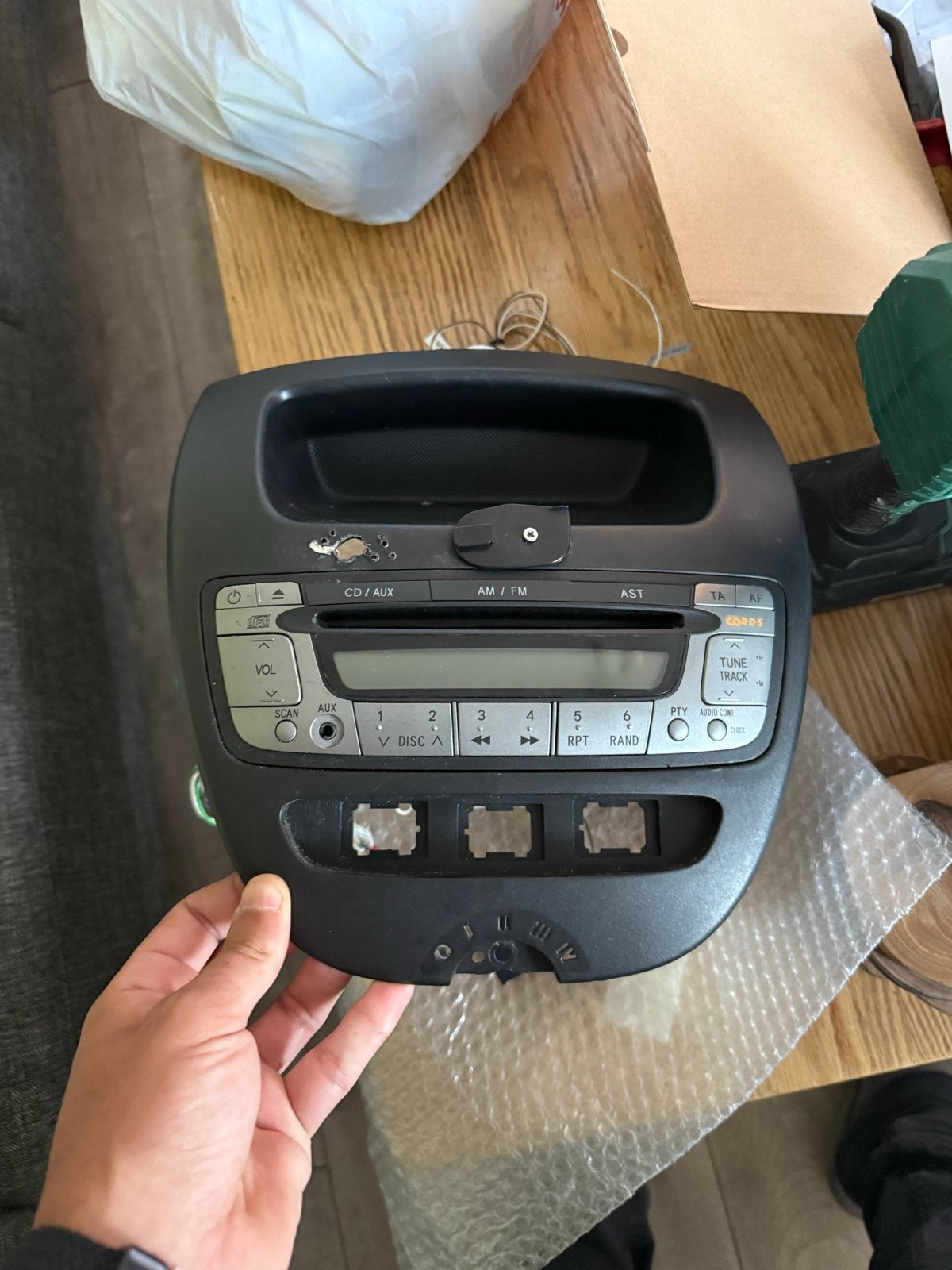 Toyota Aygo/Citroën C1/Peugeot 107 Radio CD/AUX Speler, Ophalen of Verzenden, Gebruikt
