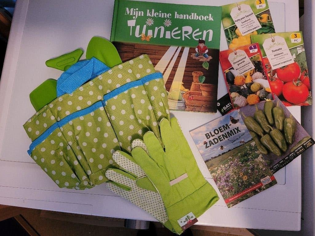 TuinSetje;Tas met gereedschap,Boek, Zaad, Handschoen. Nieuw, Ophalen of Verzenden, Nieuw, Taal en Lezen